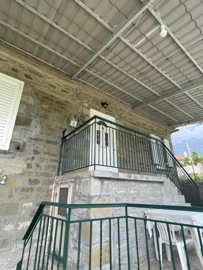 Villa Lochia - Mikrospilia House 外观 照片