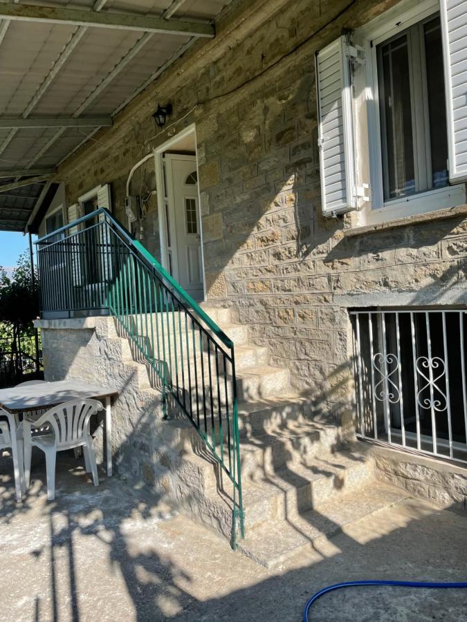 Villa Lochia - Mikrospilia House 外观 照片